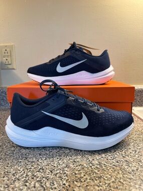 Nike Air Winflo 10 College Navy/Metallic Silver DV4022-400 Men's Size 10.5 NEW